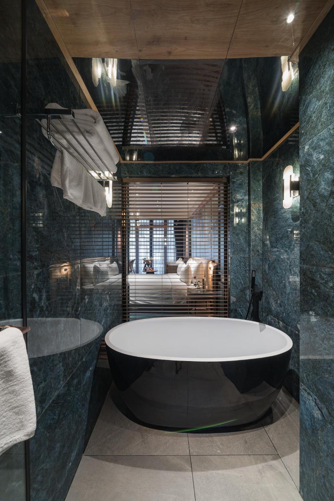 La Passion Premium Cau Go 4* Hanoï